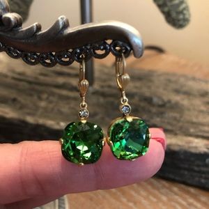 Catherine Popesco set